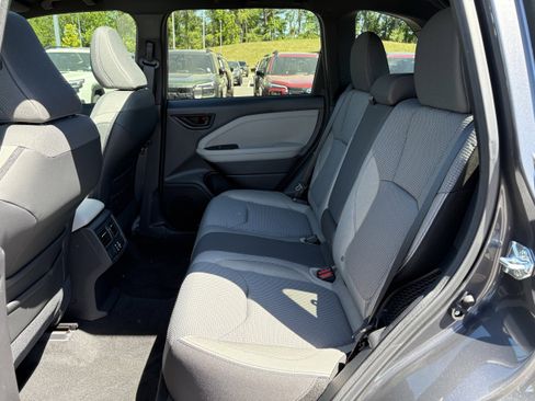 New 2026 Subaru Forester Premium AWD/4WD image 32