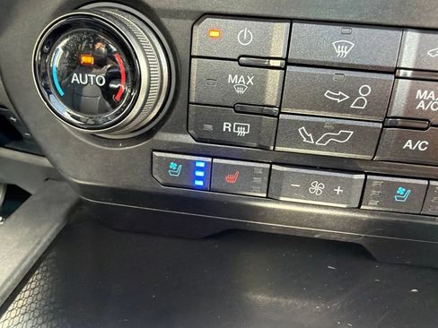 Used 2018 Ford F150 Raptor w/ Equipment Group 802A Luxury AWD/4WD image 37