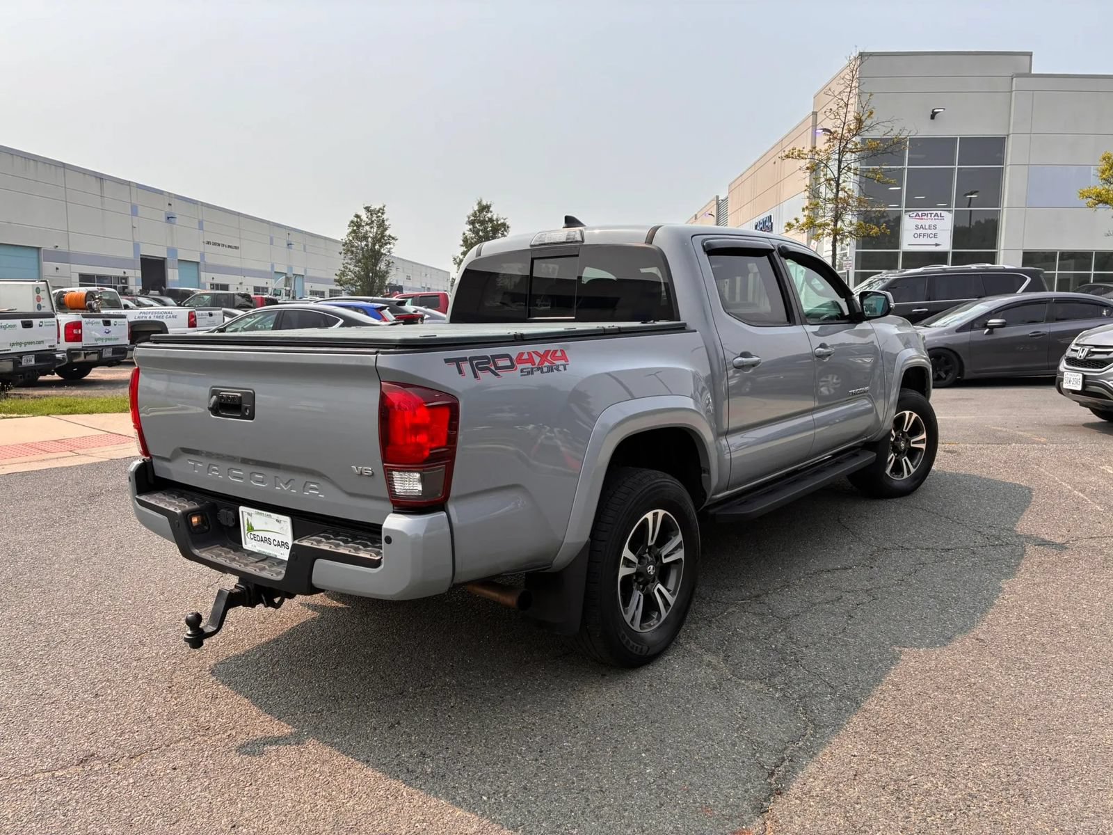 Used 2019 Toyota Tacoma TRD Sport AWD/4WD image 8