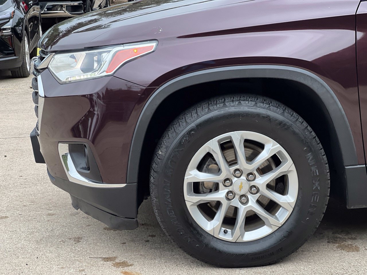 Used 2018 Chevrolet Traverse LT w/ LPO, Cargo Package FWD image 24