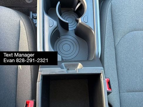 Used 2025 Kia K4 LXS image 21