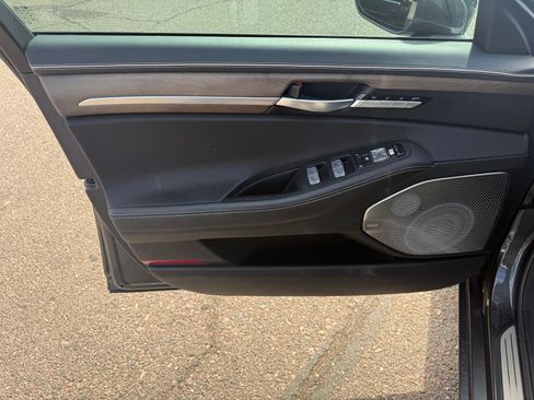 Used 2022 Genesis G90 5.0 Ultimate RWD image 15