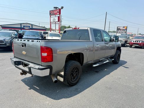 Used 2009 Chevrolet Silverado 2500 W/T AWD/4WD image 5