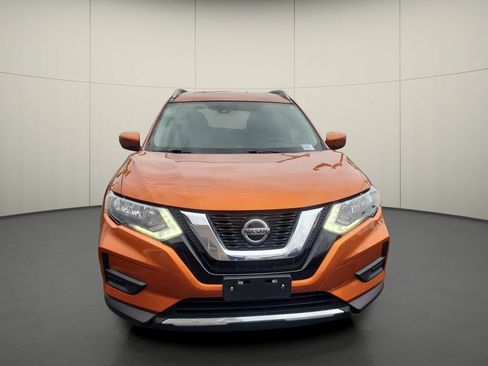 Used 2019 Nissan Rogue SV AWD/4WD image 2