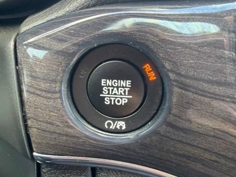 Used 2021 Jeep Grand Cherokee Overland AWD/4WD image 21