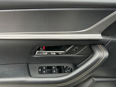 Used 2024 MAZDA CX-90 Plug-In Hybrid w/ Premium Pkg image 11