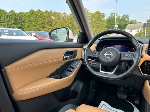 Certified 2023 Nissan Rogue Platinum w/ Platinum Premium Package AWD/4WD image 21