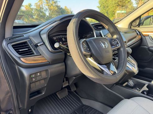 Used 2017 Honda CR-V EX image 11