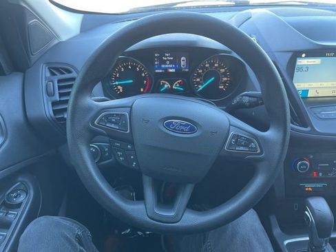 Used 2019 Ford Escape SE image 28
