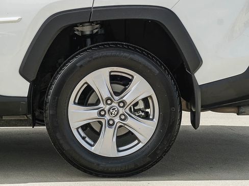 Used 2025 Toyota RAV4 XLE image 12