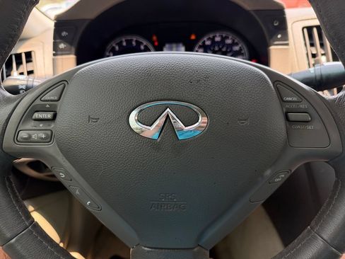 Used 2011 INFINITI G37 Convertible w/ Premium Pkg RWD image 23