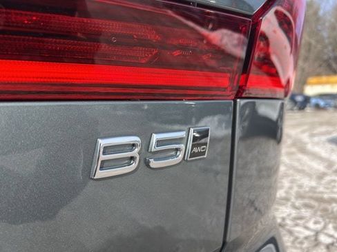 New 2026 Volvo XC60 B5 Ultra w/ Climate Package image 13