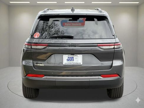 New 2026 Jeep Grand Cherokee 4WD image 7