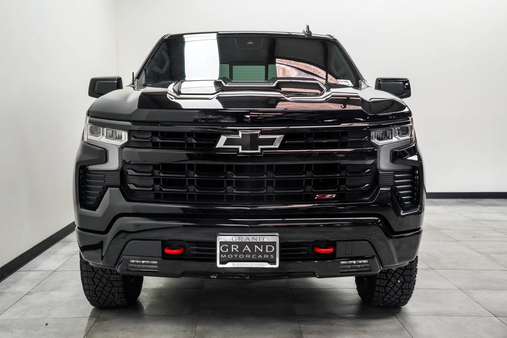 Used 2024 Chevrolet Silverado 1500 LT Trail Boss w/ Convenience Package II AWD/4WD image 6