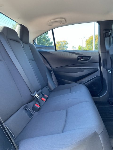 Used 2025 Toyota Corolla LE w/ Convenience Package FWD image 16