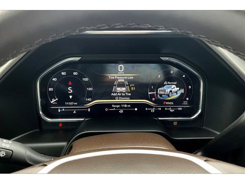 Used 2025 GMC Sierra 3500 Denali w/ Denali Reserve Package image 14