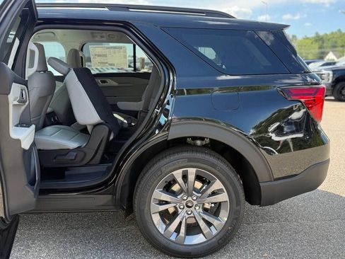 New 2026 Ford Explorer Active w/ Active Comfort Package AWD/4WD image 29