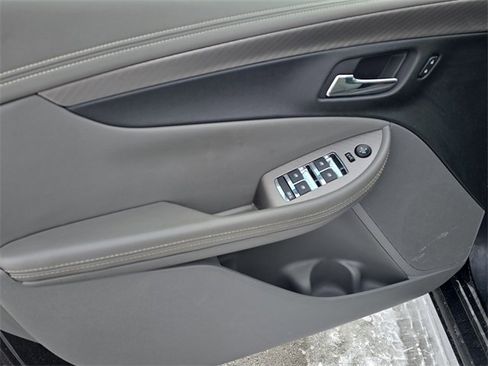 Used 2017 Chevrolet Impala LS image 8