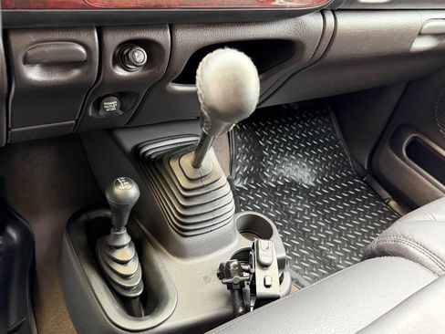 Used 2001 Dodge Ram 2500 Truck 4x4 Quad Cab image 3