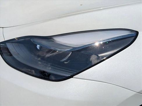 Used 2025 Tesla Model Y Long Range image 9