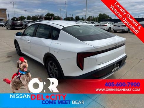 Used 2025 Kia K4 FWD image 3