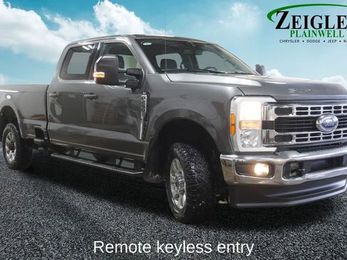 Used 2023 Ford F250 XLT image 4