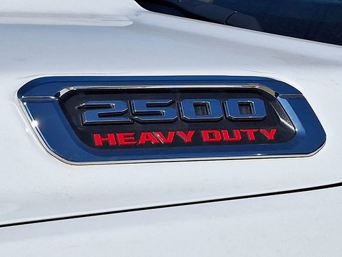 Used 2024 RAM 2500 Tradesman w/ Chrome Appearance Group image 31