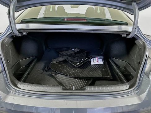 Certified 2025 Hyundai Elantra Sport image 24