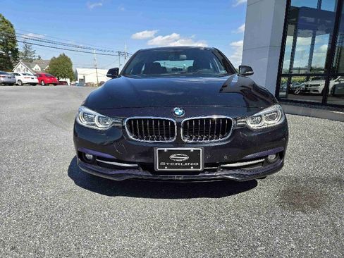 Used 2018 BMW 328d Sedan w/ Convenience Package image 8