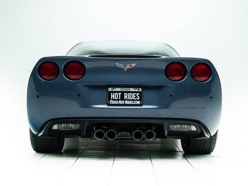 Used 2011 Chevrolet Corvette Coupe w/ 1LT image 16