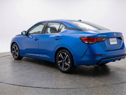 Used 2025 Nissan Sentra SV FWD image 6