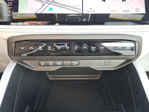 New 2026 Jeep Cherokee Limited AWD/4WD image 19