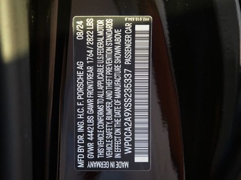 Used 2025 Porsche 911 Carrera image 24