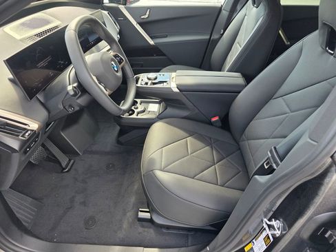 New 2026 BMW iX xDrive60 w/ Premium Package image 7