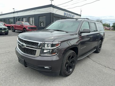 Used 2018 Chevrolet Suburban LT AWD/4WD image 1