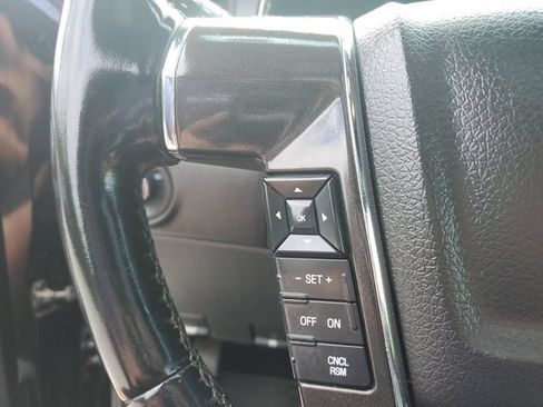 Used 2017 Lincoln Navigator L Select AWD/4WD image 12