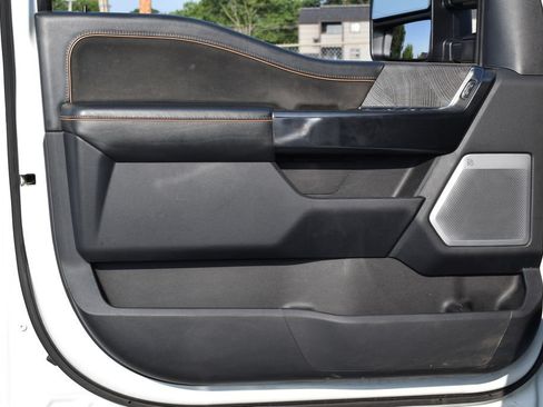 Used 2022 Ford F150 Platinum w/ Equipment Group 701A High AWD/4WD image 9