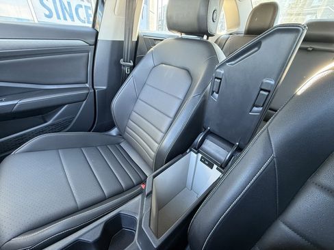 Used 2024 Volkswagen Jetta SE image 22