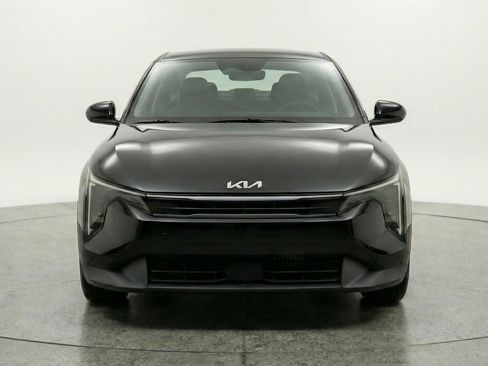 Used 2025 Kia K4 LXS FWD image 2
