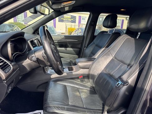 Used 2014 Jeep Grand Cherokee Limited w/ Trailer Tow Group IV image 10