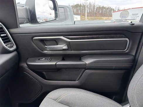 Used 2023 RAM 1500 Big Horn image 24