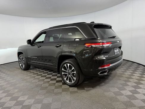 Certified 2024 Jeep Grand Cherokee Overland AWD/4WD image 9
