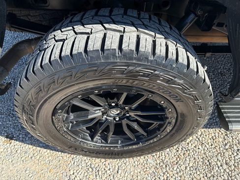 Used 2021 Ford F150 Platinum w/ Equipment Group 701A High AWD/4WD image 35