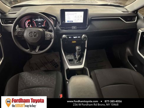 Certified 2025 Toyota RAV4 XLE AWD/4WD image 13