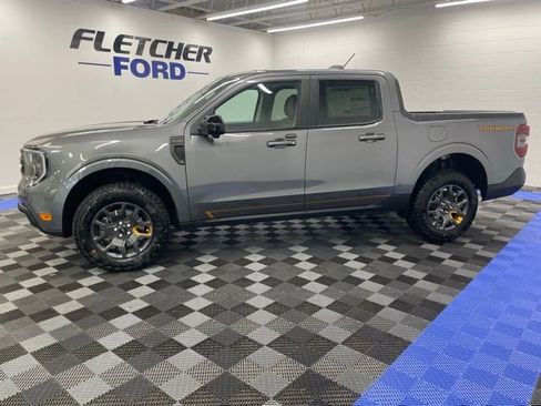 New 2025 Ford Maverick Tremor image 3