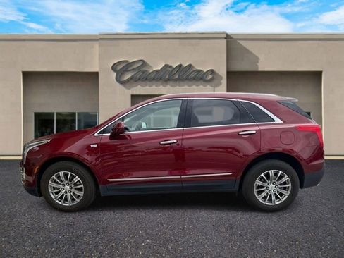 Used 2018 Cadillac XT5 Luxury w/ Driver Awareness Package AWD/4WD image 6