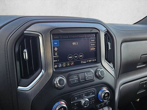 Certified 2021 GMC Sierra 2500 Denali w/ Denali Black Diamond Edition AWD/4WD image 11