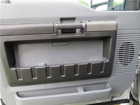 Used 2012 Ford F250 XLT w/ Snow Plow Prep Pkg image 11