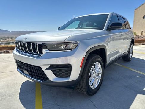 New 2025 Jeep Grand Cherokee Laredo X image 1