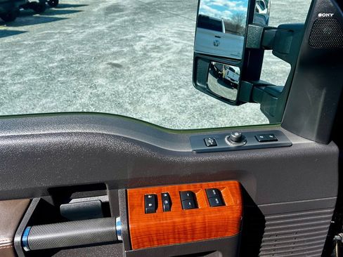 Used 2016 Ford F350 King Ranch w/ King Ranch w/Chrome Package image 29